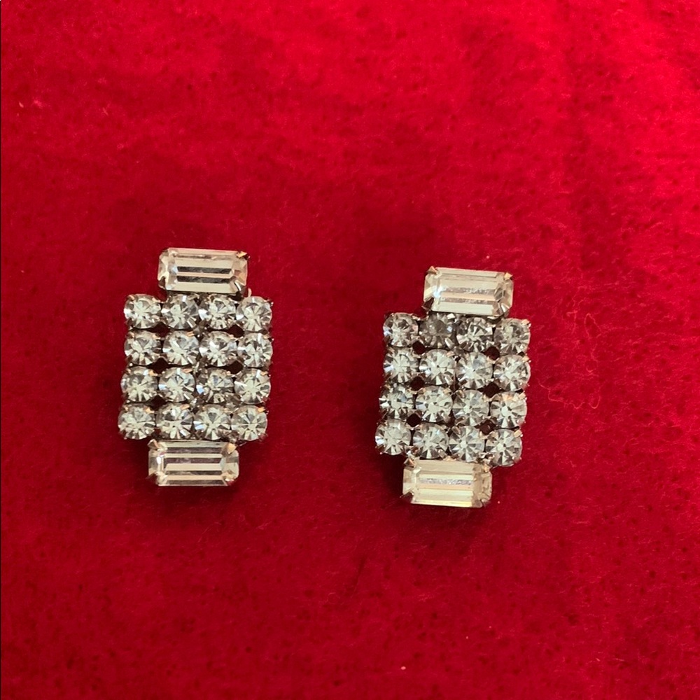 Elegant Silver Crystal Earrings